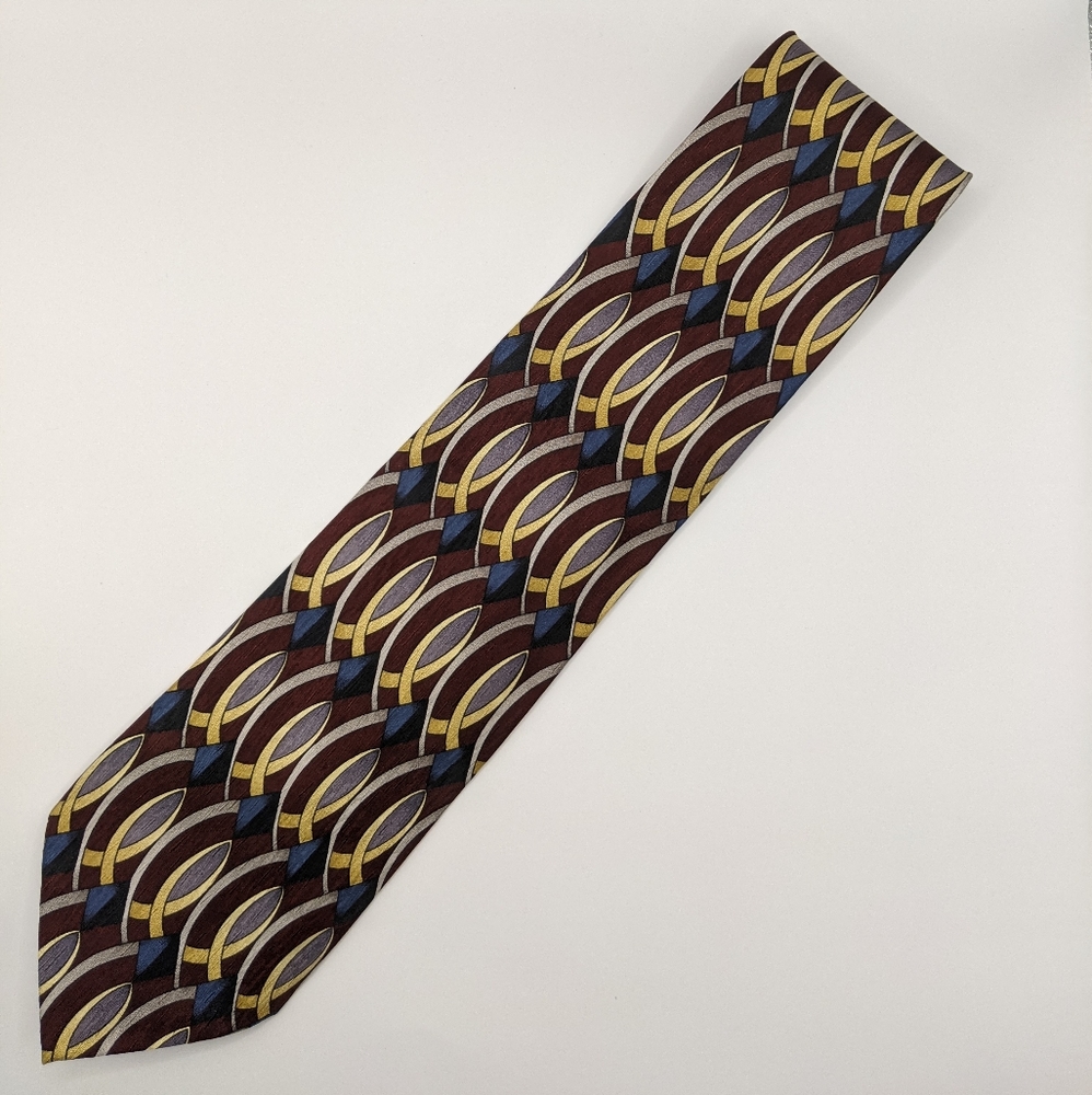 Swanson - Red with Cream Color Geometric Pattern Men's Neck Tie